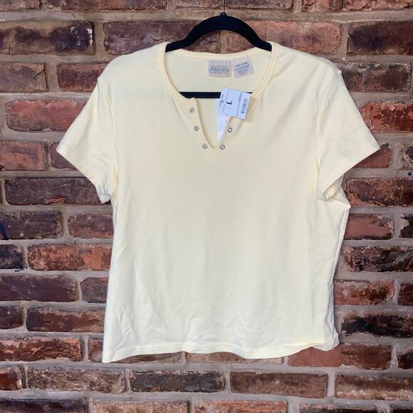 NWT St. John's Bay Yellow Short Sleeve Grommet V-Neck T-Shirt Women's Size Large - Picture 1 of 3